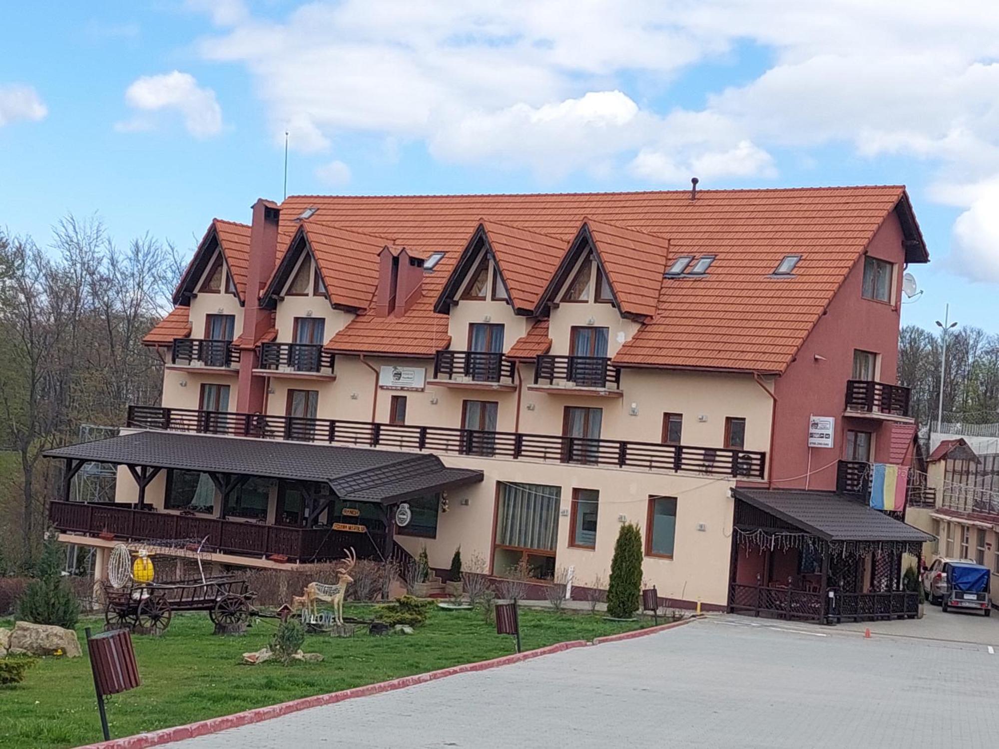 Pension Chalet Poiana Marului Ranch Eksteriør billede