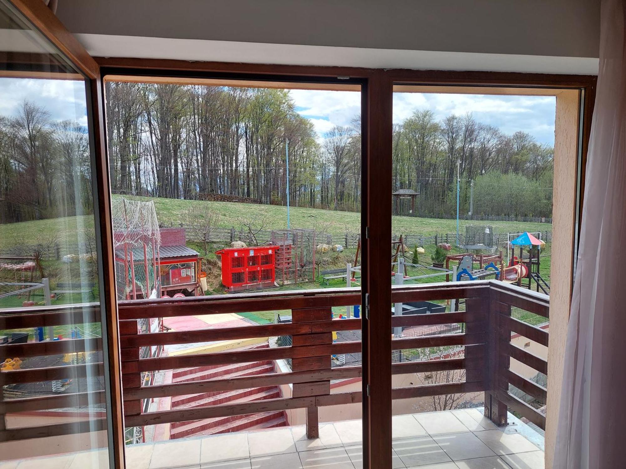 Pension Chalet Poiana Marului Ranch Eksteriør billede