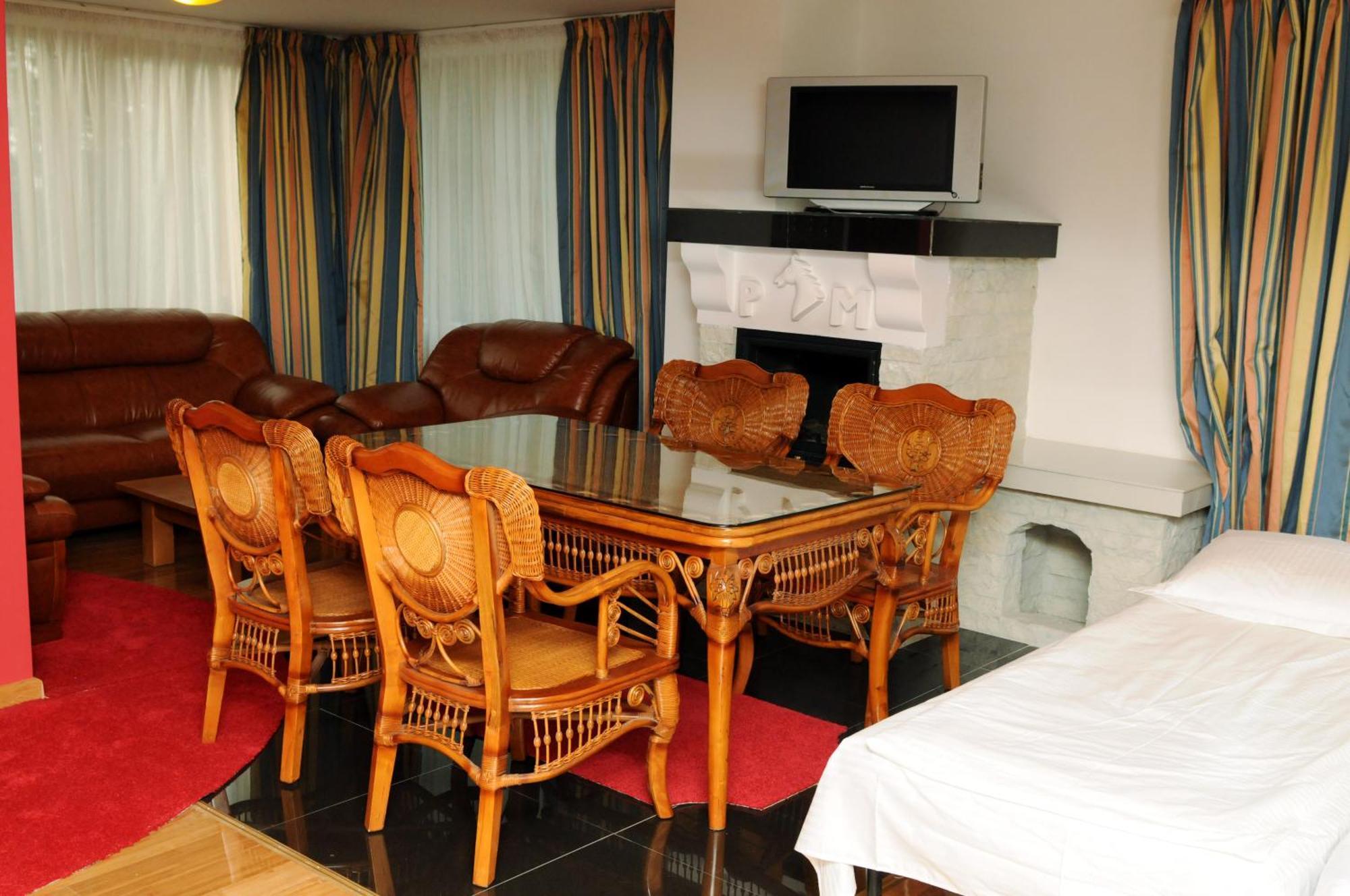 Pension Chalet Poiana Marului Ranch Eksteriør billede